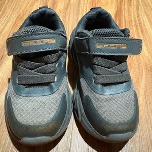 Grey and brown toddler light up sneakers